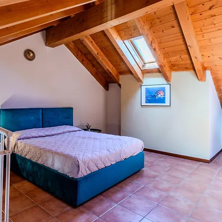 Piazza San Giuseppe-8 By Interhome